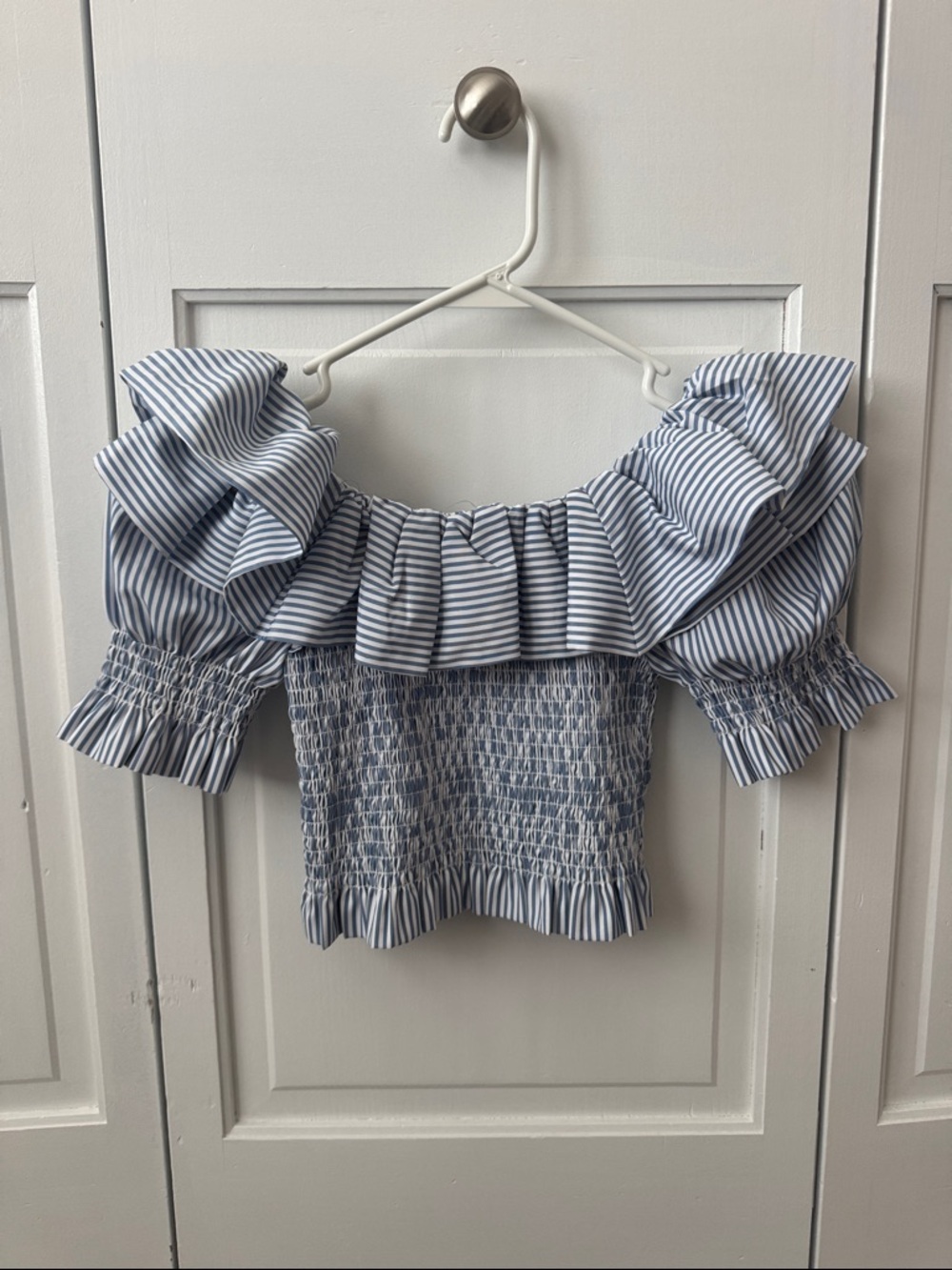Habitual Kids Blue and White Ruffle Smocked Top size 7-8